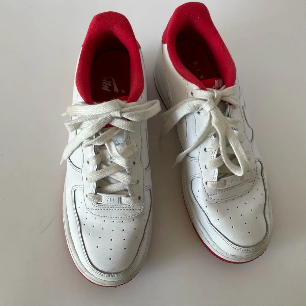 Nike F1 White University Red Low Sneakers Size 7Y